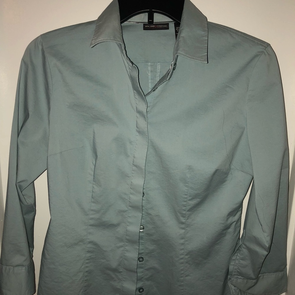 NY&CO Pistachio Button 3/4 Sleeve